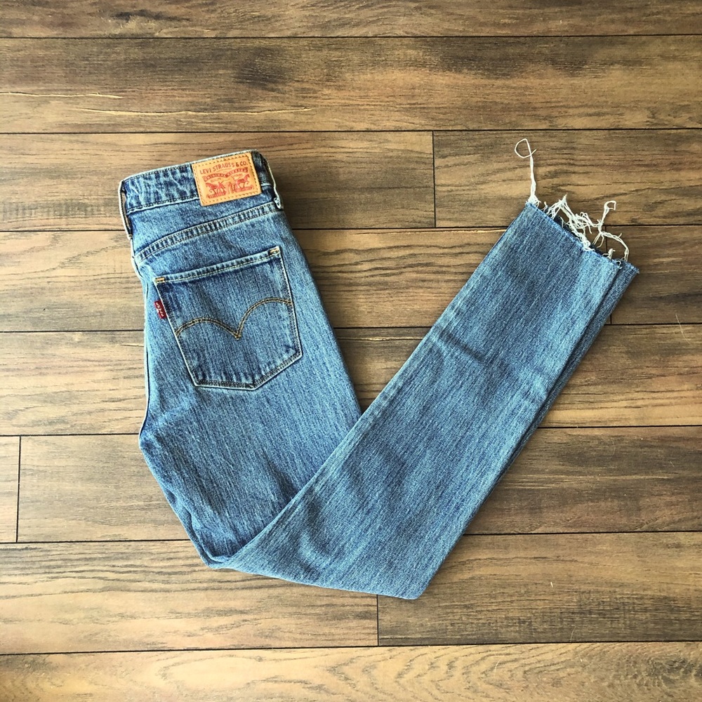 Levi’s 721 High Rise Skinny Jeans
